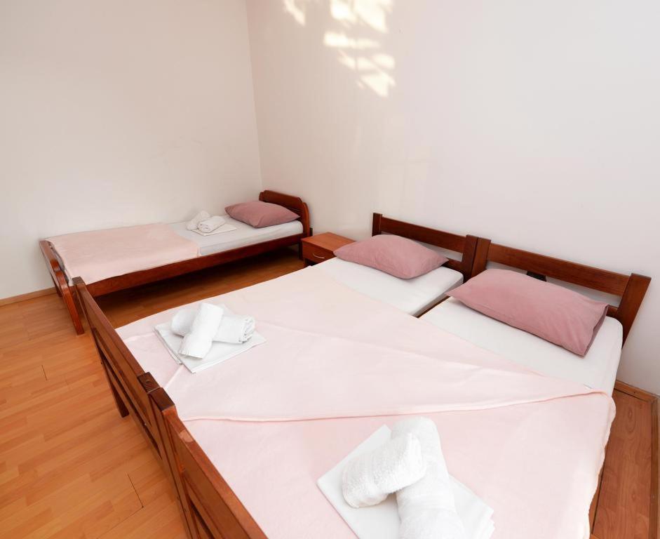 Apartments Rem Новаля Екстериор снимка